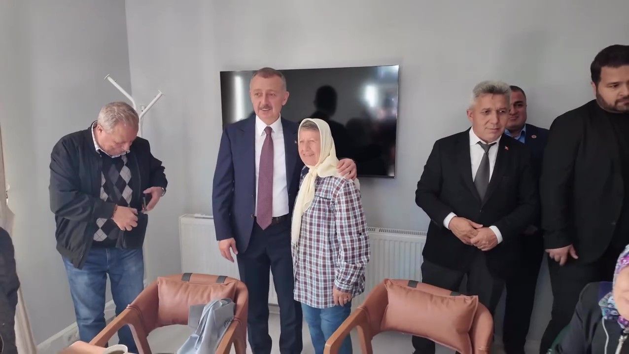 tahir-buyukakin-kandira-sayginlar-kulubu-acilis-2