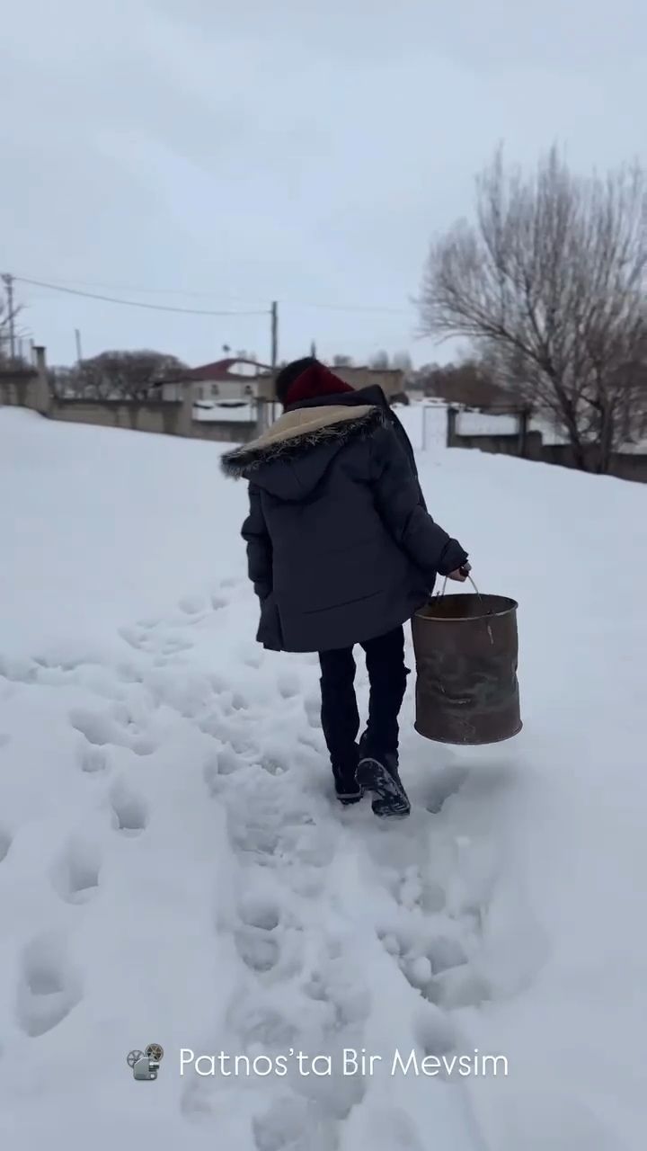 İzmitli Öğretmen Zeynep, Ağrı'da Gönülleri Fethetti! Cumhuriyet Bayramı Kutlamaları Göz Doldurdu-5