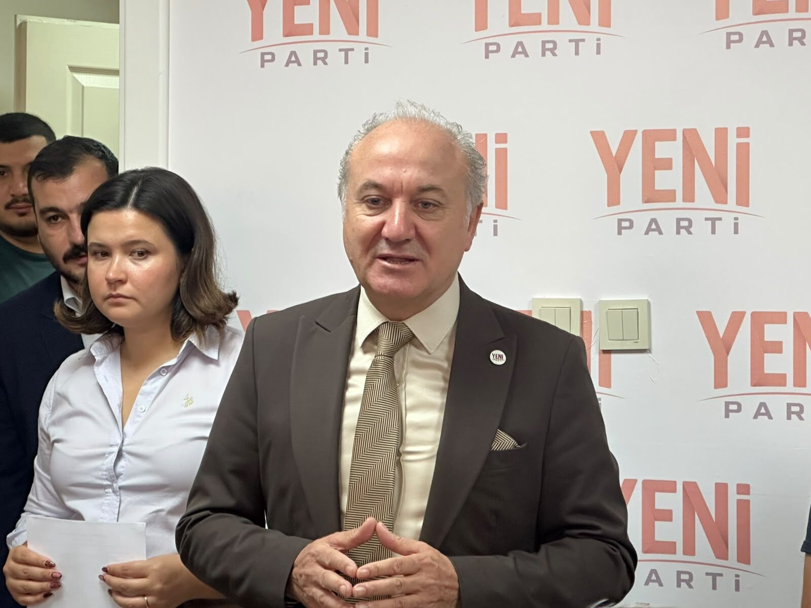 Yeni Parti İzmit’te Yönetim Kadrosu Ve Delegeler Belli Oldu