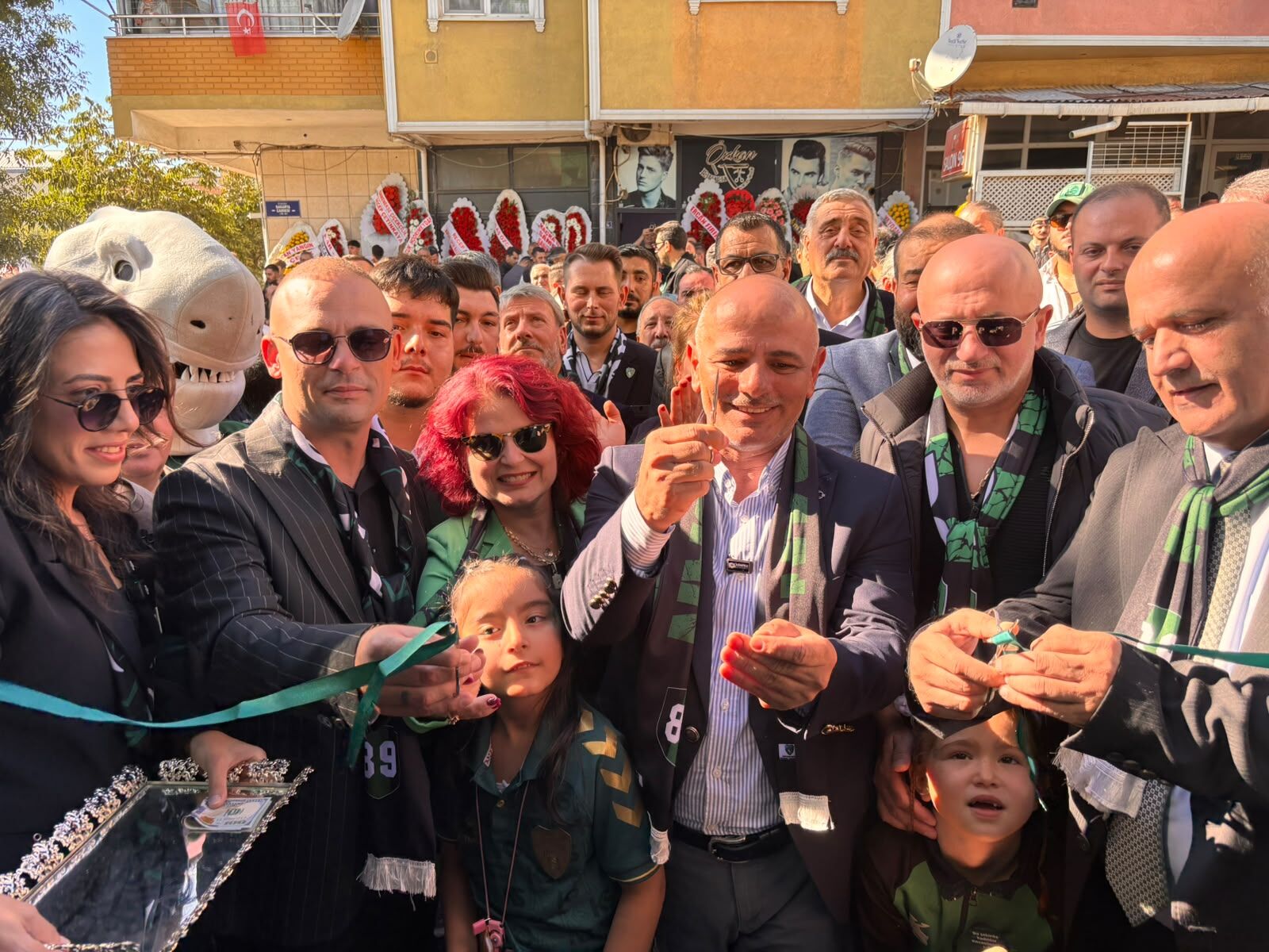 Körfez’de Hodri Meydan Derneği İçin Büyük Açılış-1