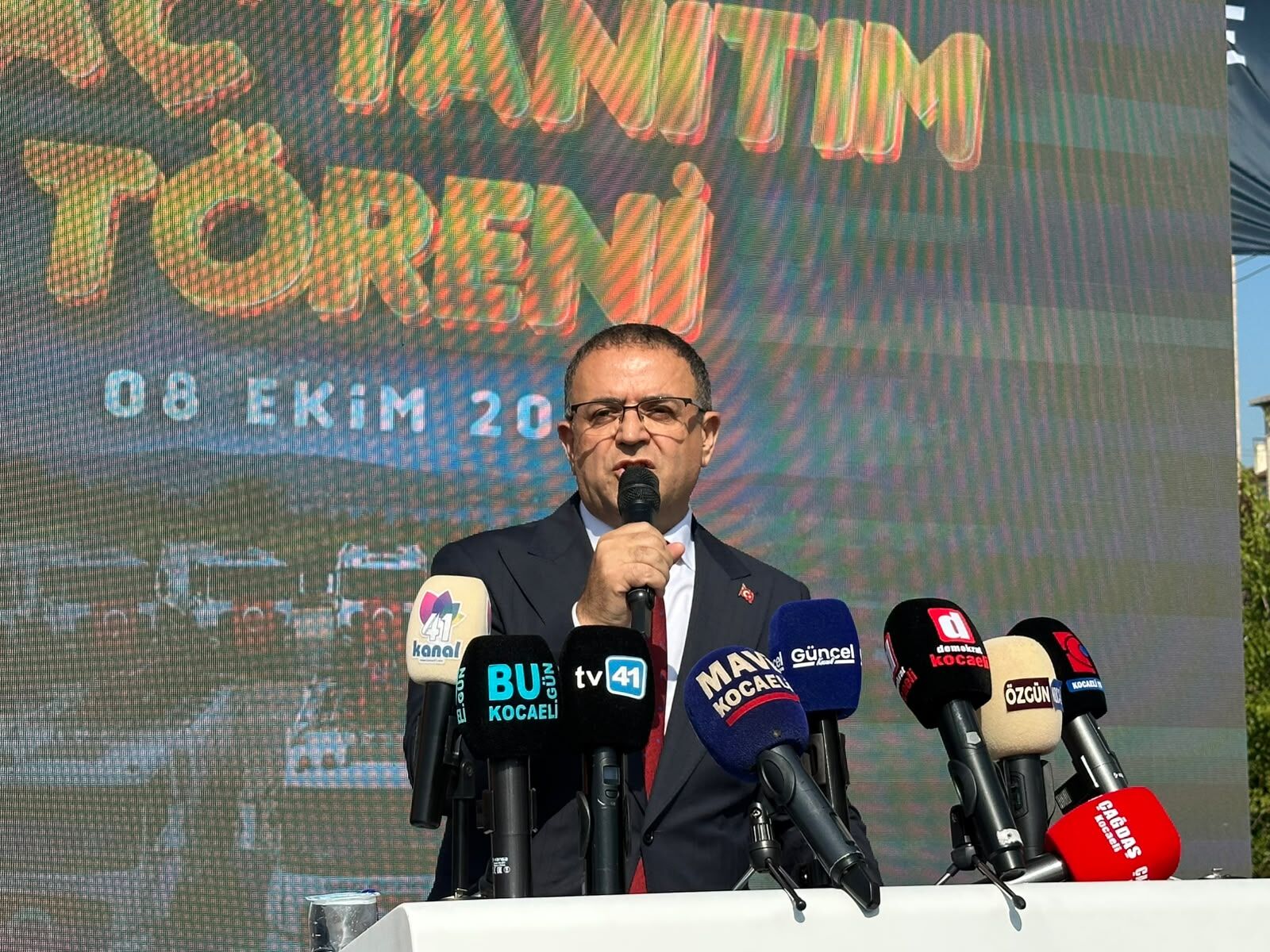 derince-belediyesi-14-yeni-arac-tanitim-toreni-3