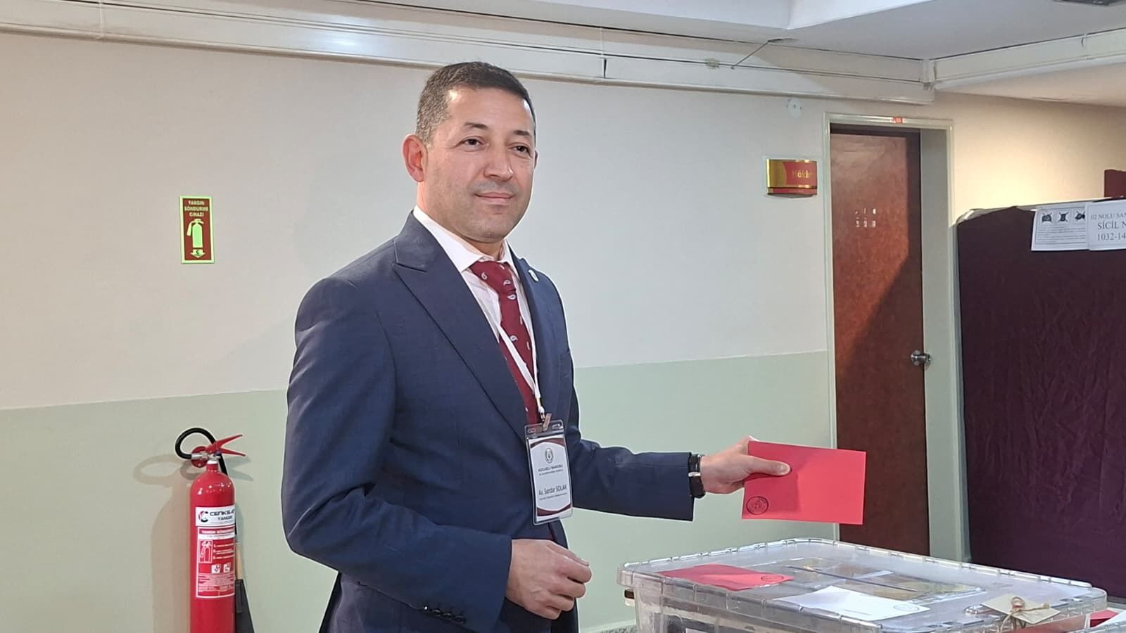 Kocaeli Barosu’nun Yeni Başkanı Avukat Serdar Solak Oldu!