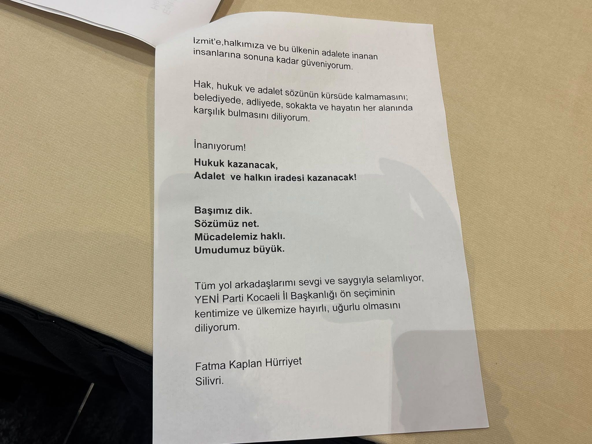 Yeni Parti Kocaeli Ön Seçiminde Tarihi Anlar: Tutuklu Başkanlardan Mektup, Özgür Özel’den İktidar Mesajı!