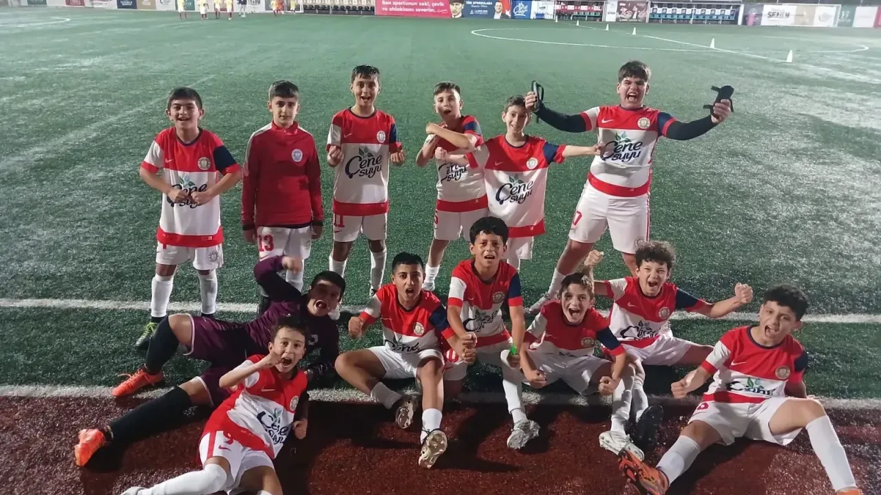 derince-yavuzspor-derince-as-u12-derbi-galibiyeti-2