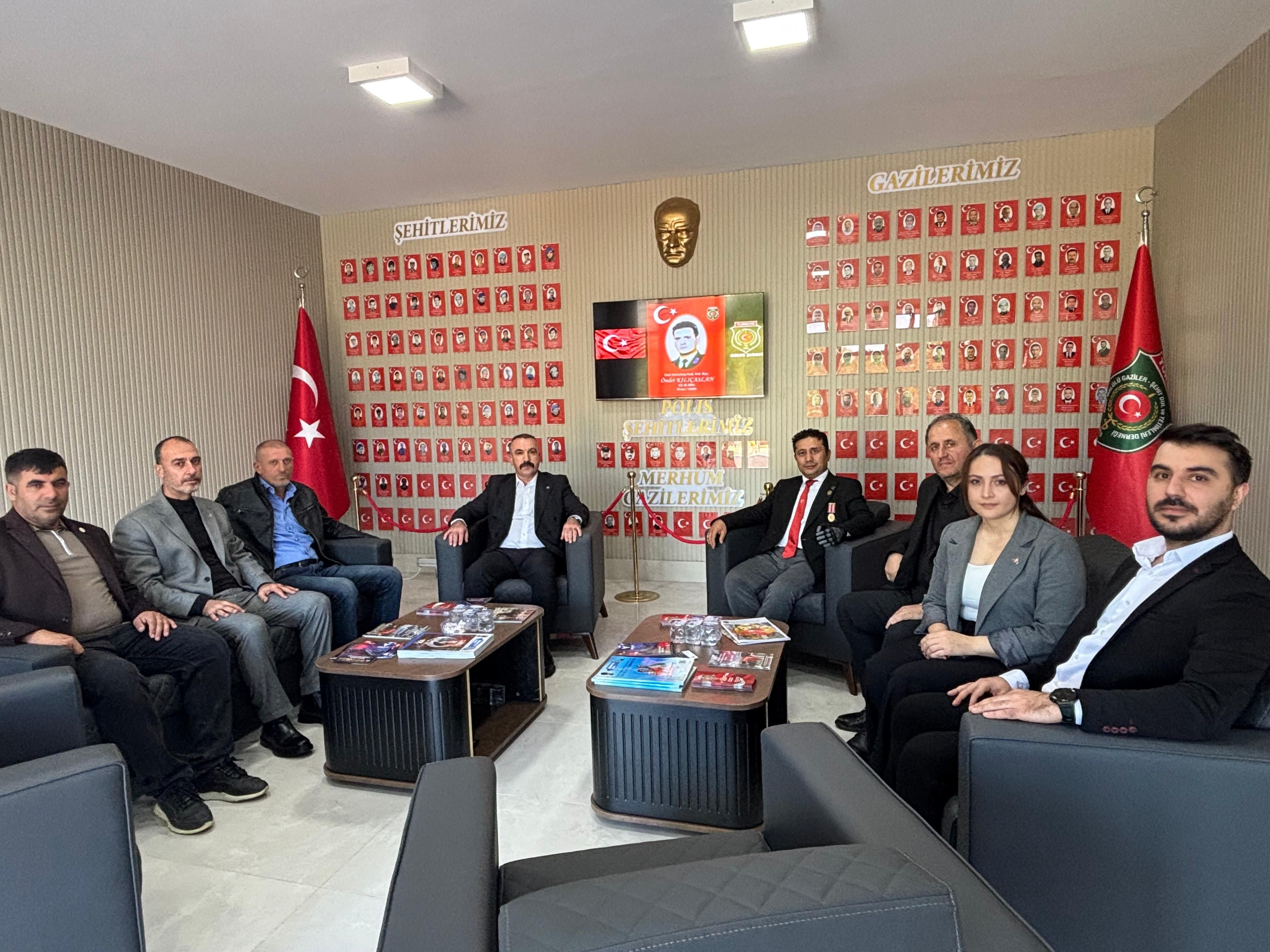 mhp-dilovasi-sehit-ve-gazi-dernegi-ziyaret-4
