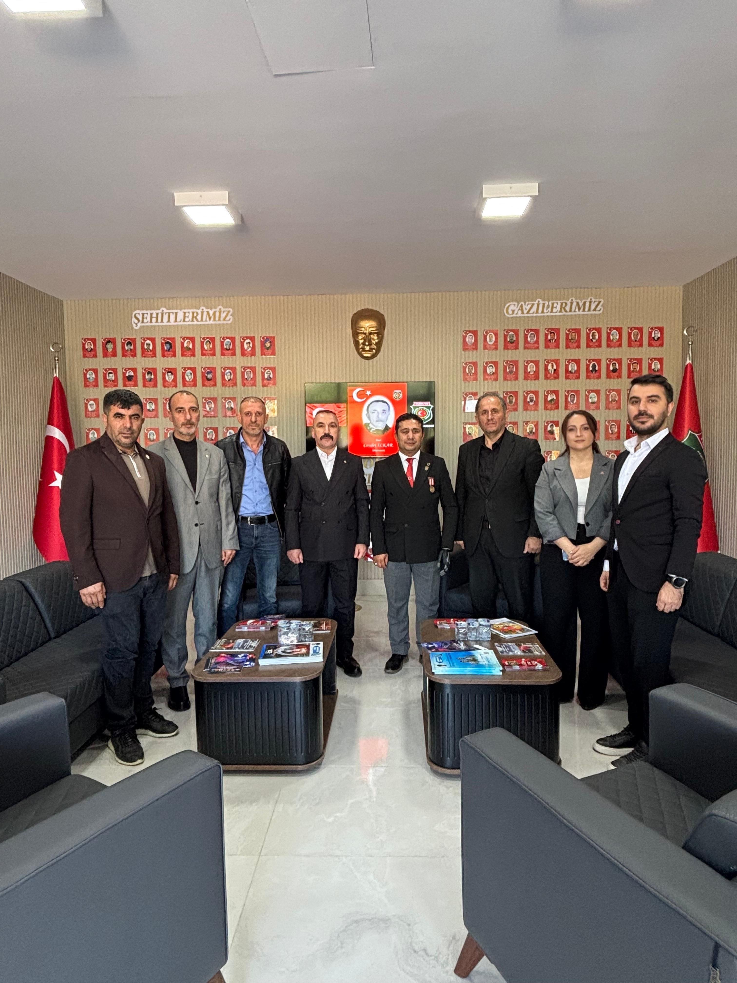 mhp-dilovasi-sehit-ve-gazi-dernegi-ziyaret-3