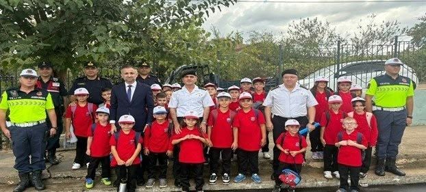 kocaeli-il-jandarma-komutanligi-okul-guvenligi-uygulamasi-servis-denetimi-2