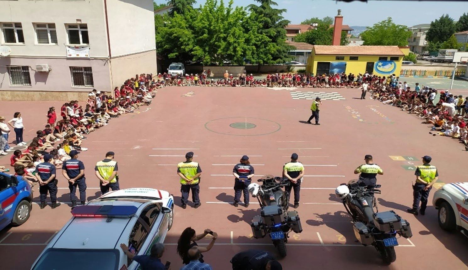 kocaeli-il-jandarma-komutanligi-okul-guvenligi-uygulamasi-servis-denetimi-3